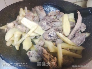 嫩姜焖鸭的做法步骤：6