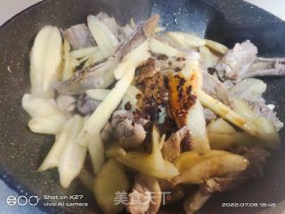 嫩姜焖鸭的做法步骤：7