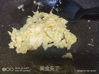 丝瓜鸡蛋虾头汤的做法步骤：4