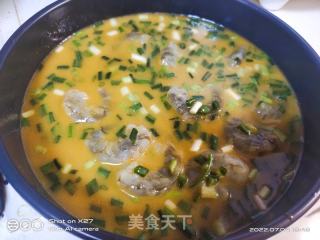 虾仁炒鸡蛋的做法步骤：3