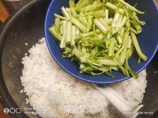 空心菜根炒饭的做法步骤：1