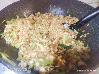 空心菜根炒饭的做法步骤：6