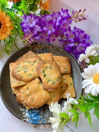 孩子的小零食下午茶蔥香雞蛋餅干的做法步骤：4