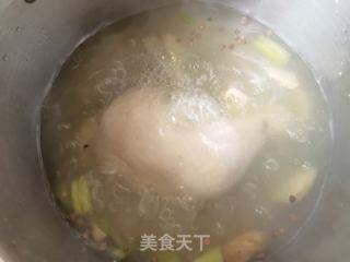 泡椒柠檬手撕鸡的做法步骤：4