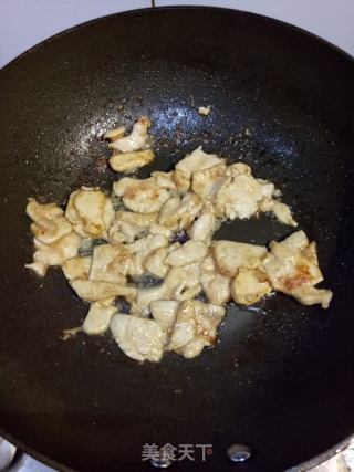 胡萝卜炒鸡肉的做法步骤：3