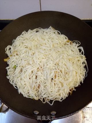 土豆丝炒面的做法步骤：5