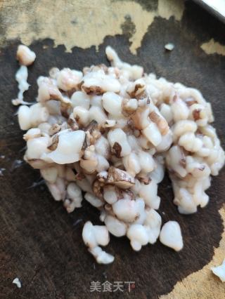 墨鱼肉饼的做法步骤：1