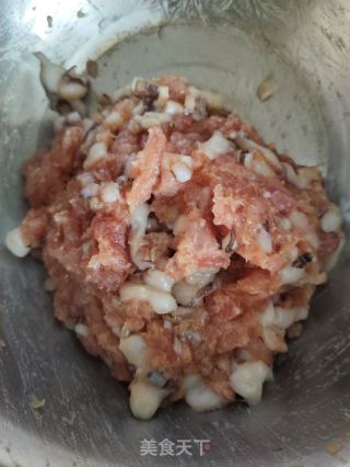 墨鱼肉饼的做法步骤：5
