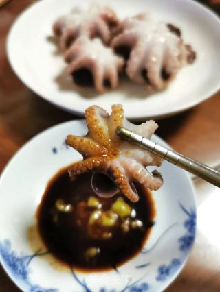 白灼墨鱼的做法步骤：7