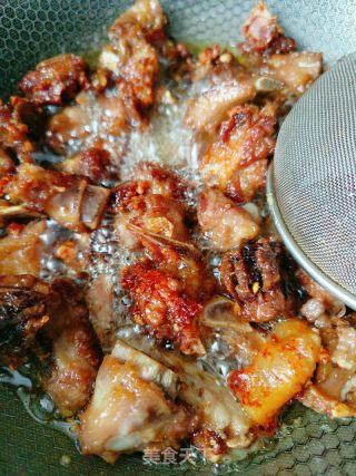 蒜香排骨的做法步骤：16