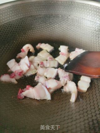 双菇炒肉的做法步骤：3