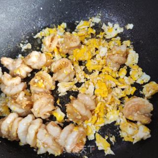 黄瓜鸡蛋炒虾仁的做法步骤：5