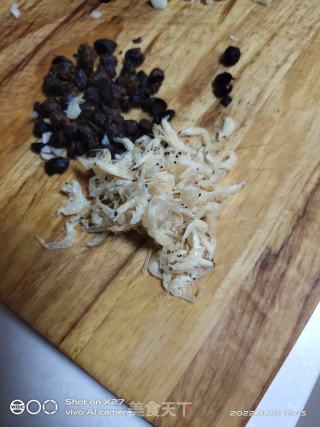 蒜蓉娃娃菜蒸豆芽的做法步骤：1