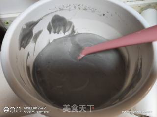 竹炭蛋糕卷的做法步骤：8