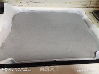 竹炭蛋糕卷的做法步骤：9