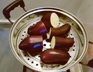 蒸茄条的做法步骤：2