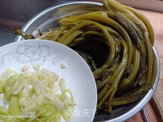 炒水捞菜的做法步骤：1