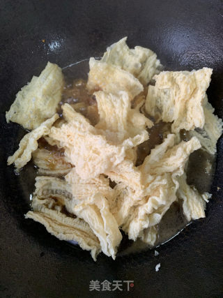 潮汕五花肉焖腐竹的做法步骤：5