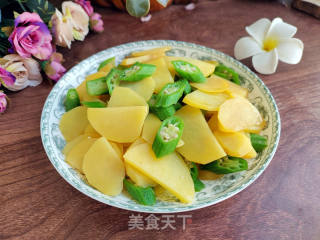 秋葵炒土豆的做法步骤：6