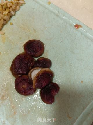香菇榨菜炒牛肉丁的做法步骤：3