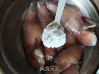 香煎鹦哥鱼的做法步骤：3