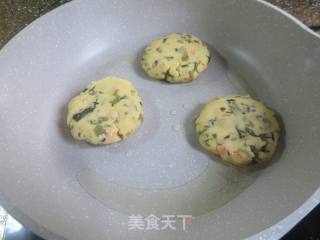 开洋咸菜玉米煎饼的做法步骤：8