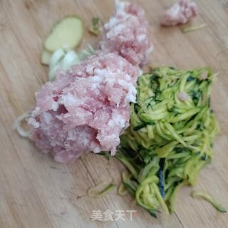 南瓜肉馄饨的做法步骤：6