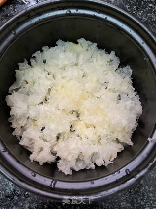 银耳汤圆的做法步骤：3