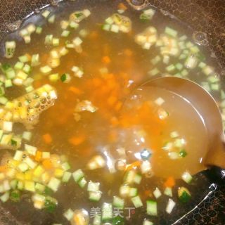 鲜虾汤面的做法步骤：4