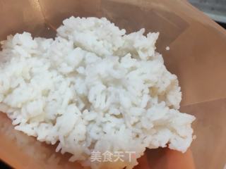 虾仁炒米饭的做法步骤：3