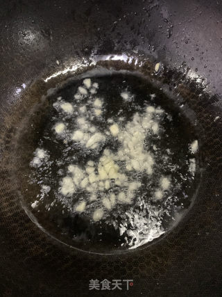 潮汕豆瓣酱空心菜的做法步骤：1