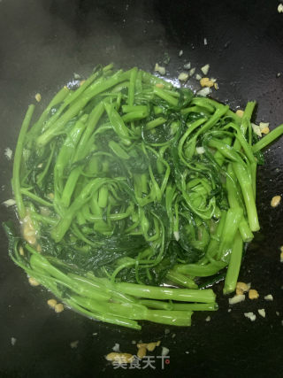 潮汕豆瓣酱空心菜的做法步骤：4