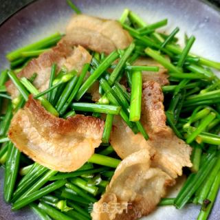韭苔回锅肉的做法