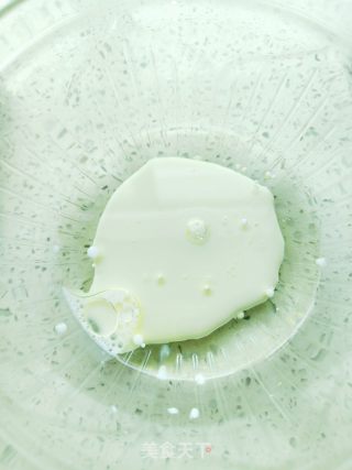 巧克力冰山熔岩蛋糕的做法步骤：1