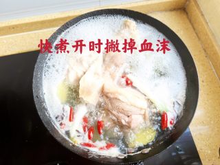 酱肘子的做法步骤：3