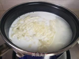 韭苔鸡蛋捞面的做法步骤：6