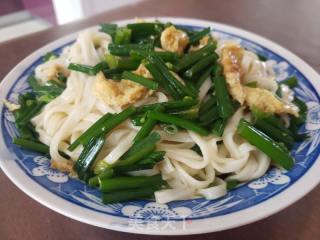 韭苔鸡蛋捞面的做法步骤：9