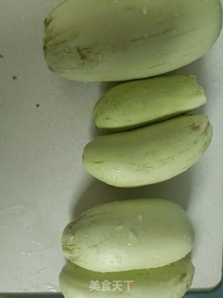 素炒茄子的做法步骤：1