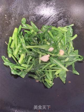 蒜蓉菜芯的做法步骤：3