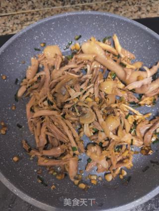 柠檬手撕鸡的做法步骤：5