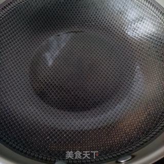 鲜虾煎蛋丝瓜面的做法步骤：5