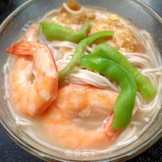 鲜虾煎蛋丝瓜面的做法步骤：17