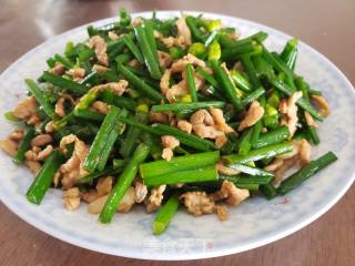 韭苔炒肉丝的做法