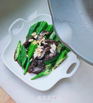 海参拌秋葵的做法步骤：6