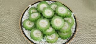 苦瓜酿香蕉的做法步骤：7