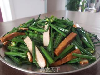 韭苔炒香干的做法