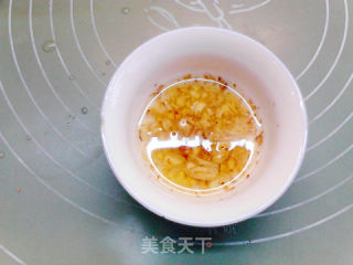 凉拌黄瓜木耳的做法步骤：2