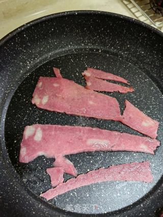 培根卷饼的做法步骤：1