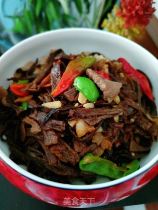鹿角菇炒肉的做法步骤：12