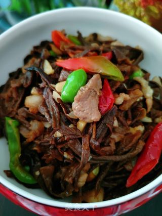 鹿角菇炒肉的做法步骤：13